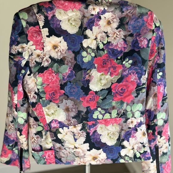 $400 retail Rebecca Minkoff Floral moto jacket M. Lowest price on Poshmark! - Picture 4 of 14